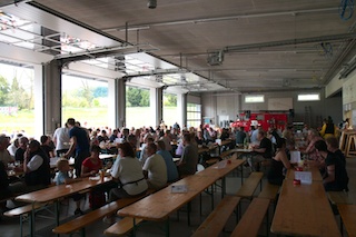 Blick in die Fahrzeughalle