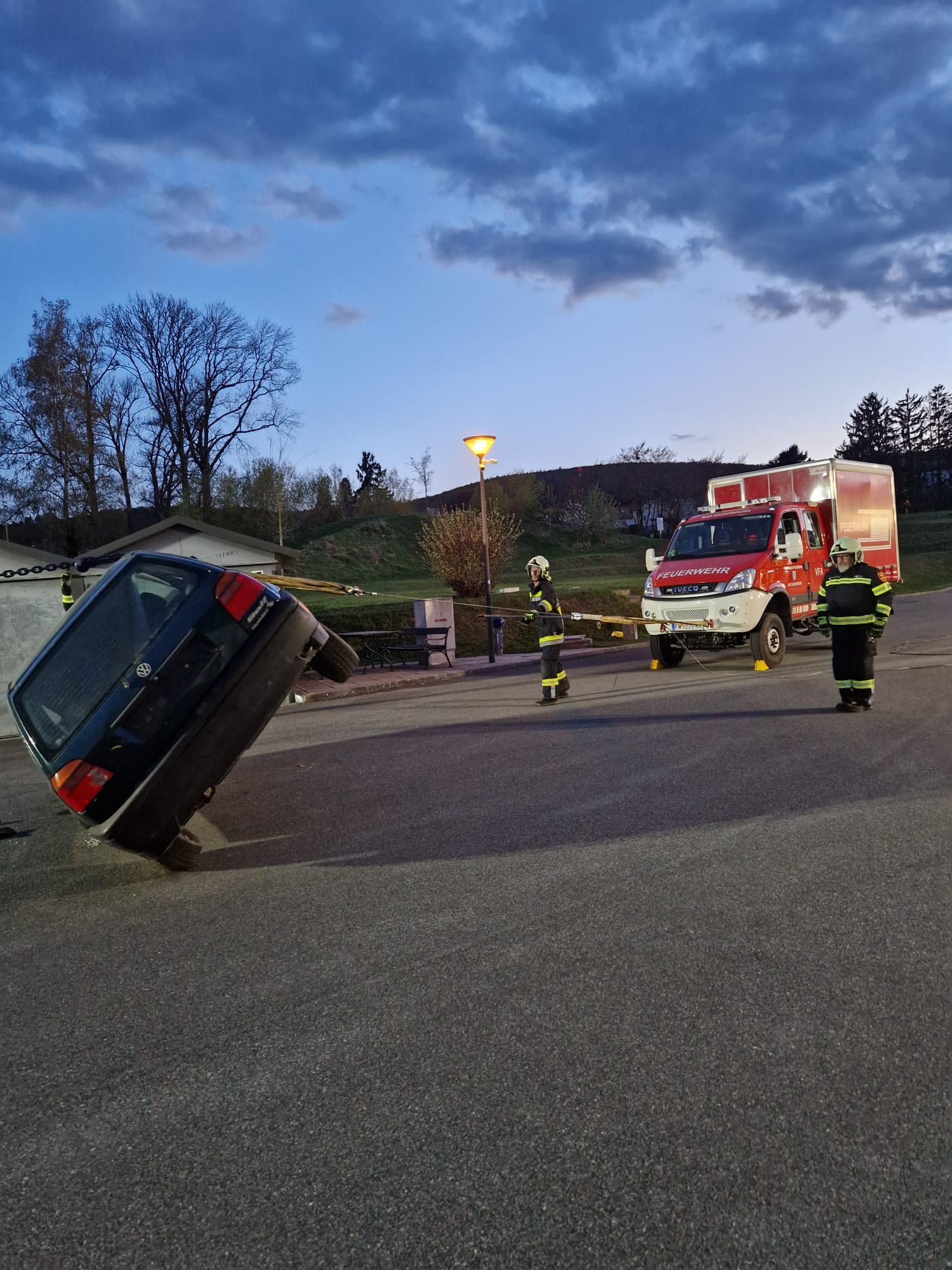 Technische Übung der Feuerwehr Bad Sauerbrunn mit dem Versorgungsfahrzeug